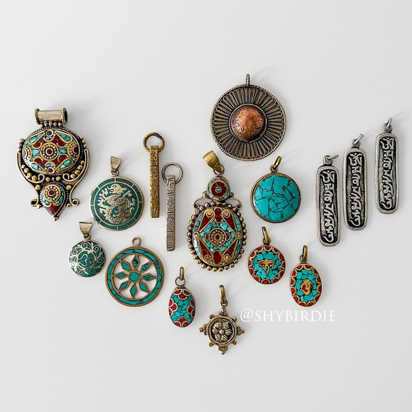 NEW Tibetan Artisan Handcrafted Pendant, Turquoise Mosaic Inlay - Picture 5 of 6